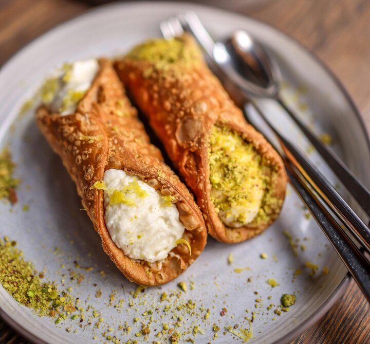 On the Hunt for Montreals Best Cannoli