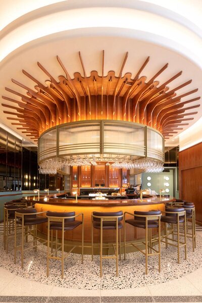 Le Commodore c&eacute;l&egrave;bre lautomne au coeur de Montr&eacute;al