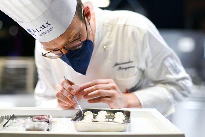 San Pellegrino soutient les chefs de demain avec la cinquième édition du concours Young Chef Academy