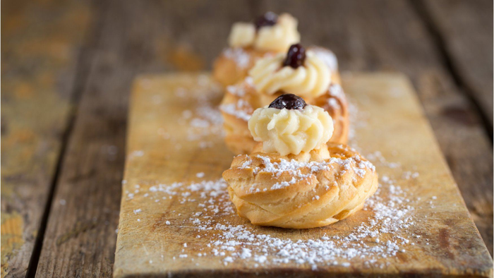 Where to Find the Best Zeppole Di San Giuseppe in Montreal
